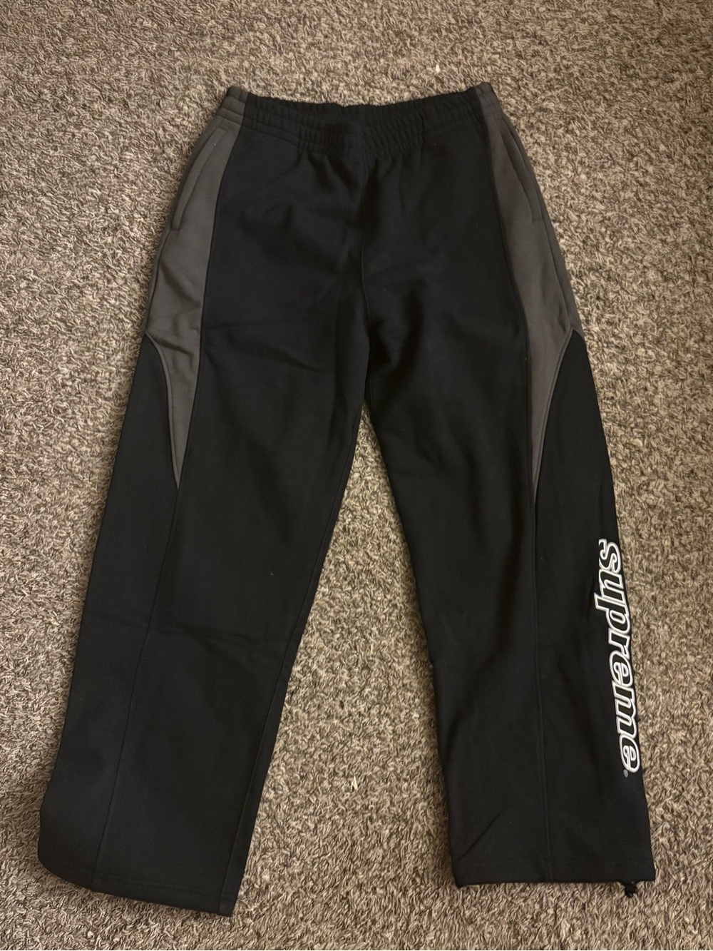 Supreme Division Sweatpants 'Black'